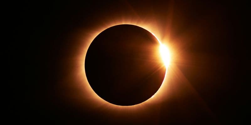 Eclipse solar