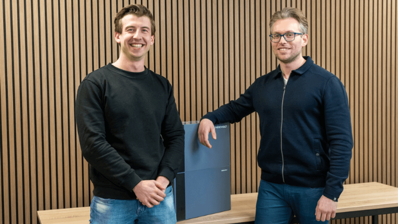 Equipo de Thuisbatterij con batería doméstica (Indevolt)