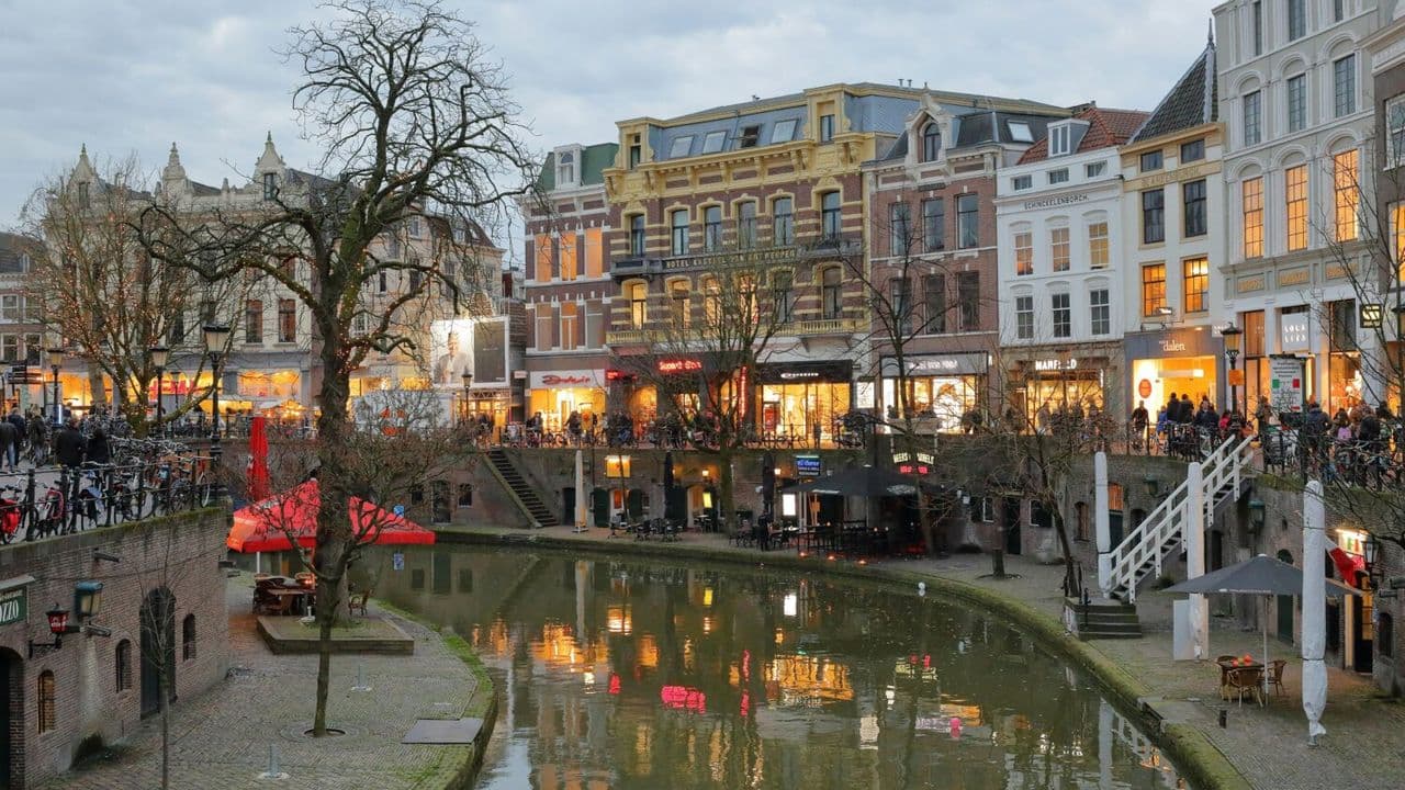 Utrecht - Foto de Martin Woortman en Unsplash
