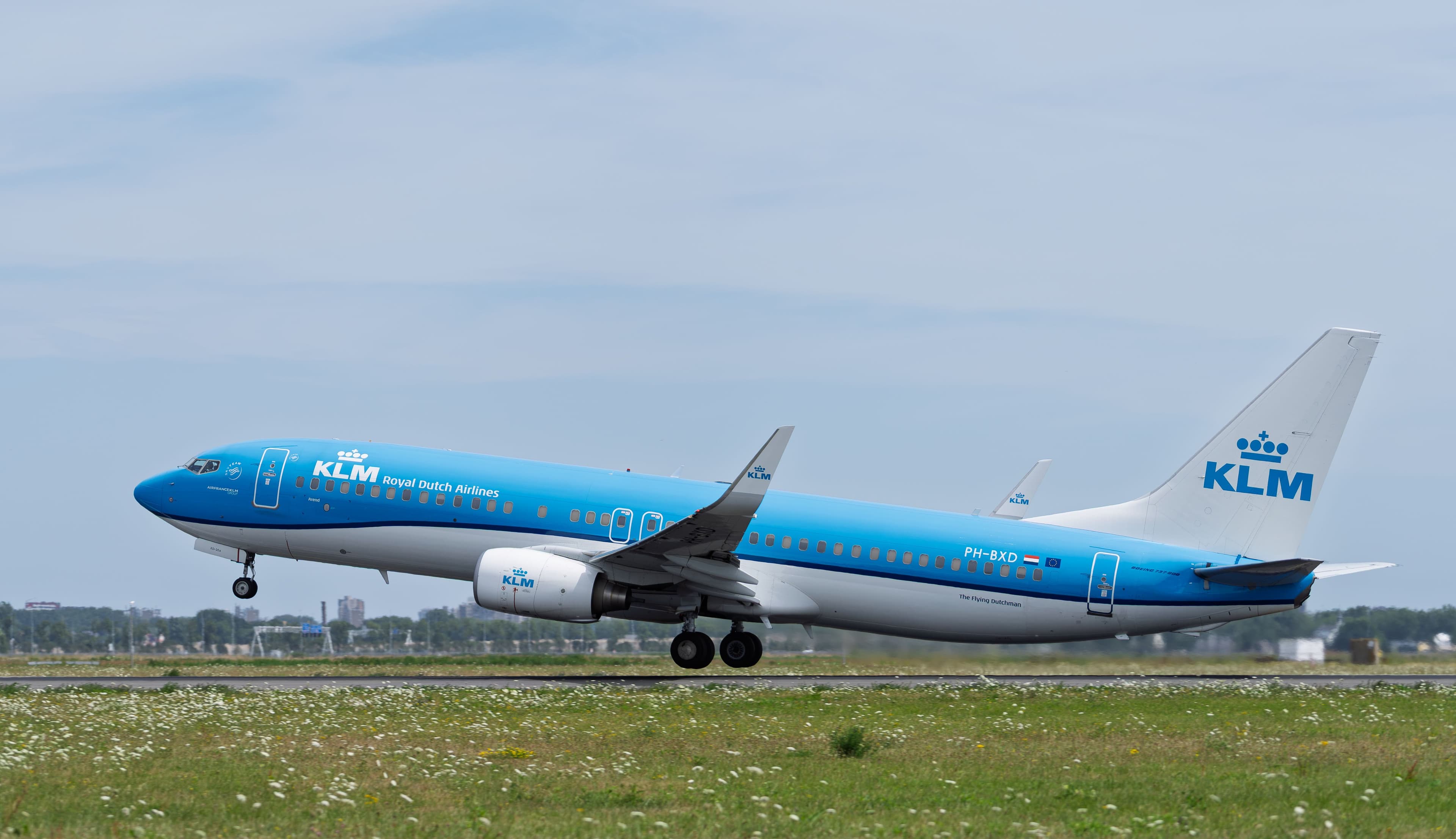 Un avión de KLM en una pista del aeropuerto de Ámsterdam-Schiphol