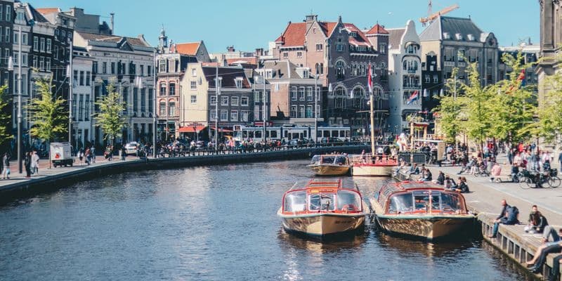 Se devuelven los permisos indefinidos a barcos turísticos en Ámsterdam