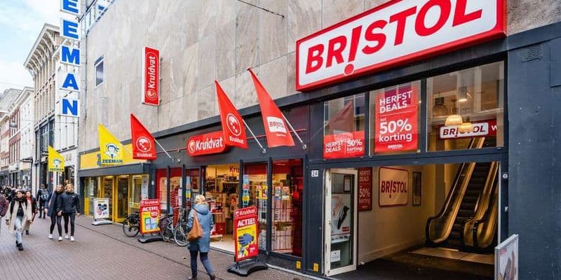Bristol planea cerrar todas sus tiendas en Holanda