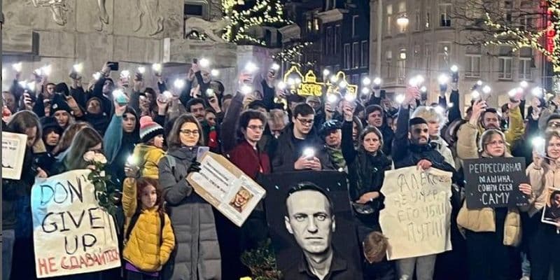Manifestación en Ámsterdam - Foto de @freerussia.nl en Instagram