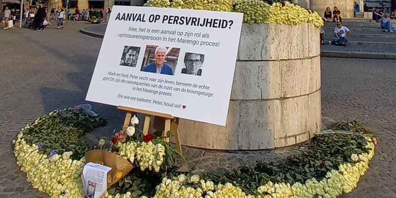 Memorial de Peter R. de Vries en Ámsterdam - Foto de PersianDutchNetwork en Wikimedia Commons