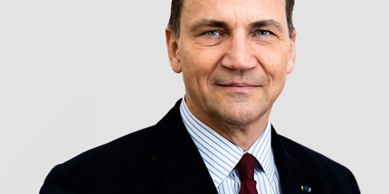 El nuevo gobierno de Polonia insiste en la compensación alemana por daños de la segunda guerra mundial