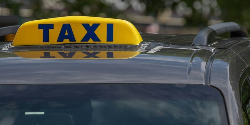 Taxi