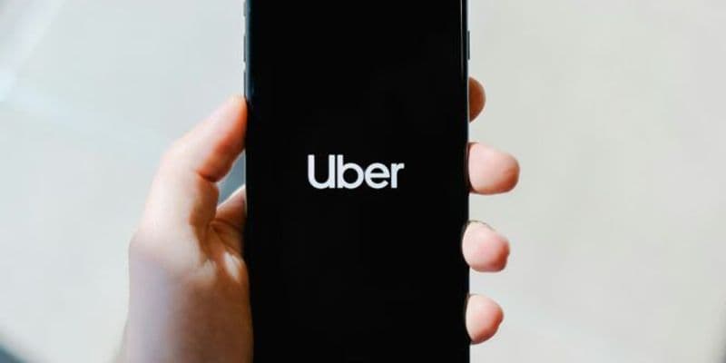 Multa a Uber de 10 millones de euros por violaciones de privacidad