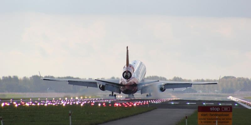 Schiphol cancela decenas de vuelos por la tormenta