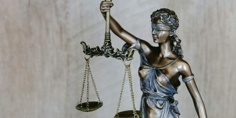 Figurilla de justicia