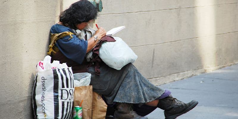 Municipios neerlandeses amenazan con quitarles los hijos a madres sin hogar