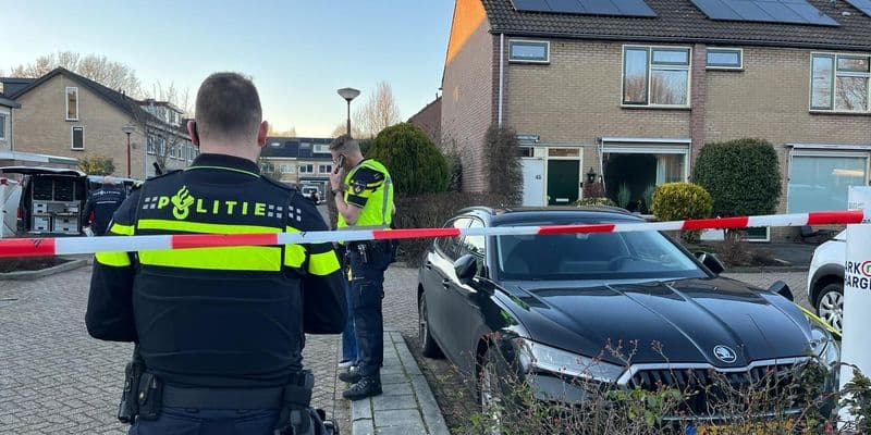 Policía en el lugar del crimen