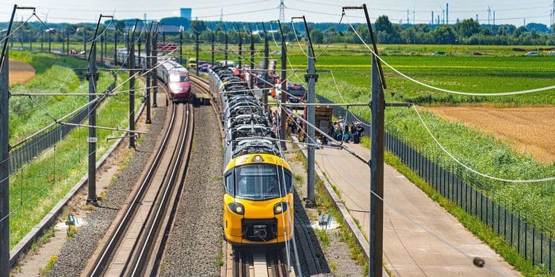 Humo en tren Eurostar obliga a evacuar a 600 pasajeros